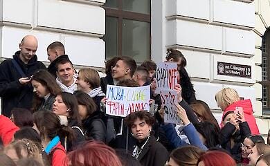 Студенти у Львівській політехніці вимагають звільнити Фаріон