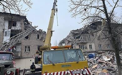 В Селидово спасатели нашли тело третьей жертвы обстрела