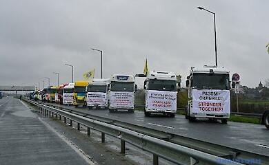 Страйк на кордоні: українські перевізники провели мітинг на польському кордоні