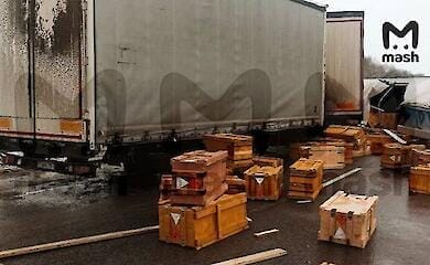В російській Пензі перекинулась фура з вибухівкою