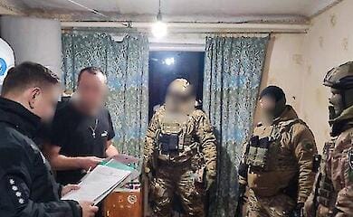 Заключенные массово выманивали деньги из украинцев: среди пострадавших военные