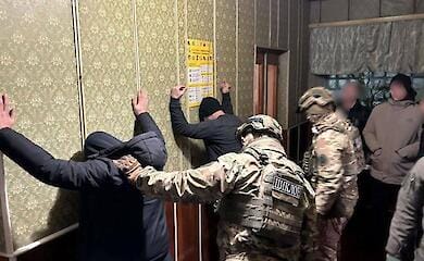 Заключенные массово выманивали деньги из украинцев: среди пострадавших военные