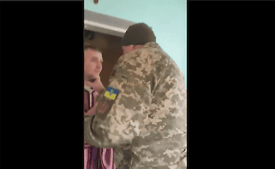 На Львовщине представитель ТЦК схватил священника за горло