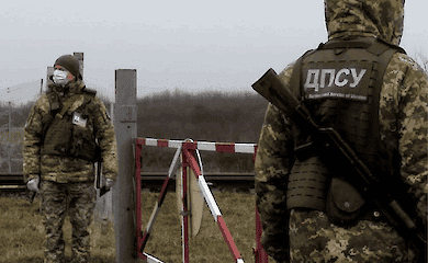 Украинские пограничники в Сумской области попал в плен к россиянам 