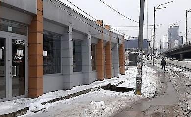 В Киевском метрополитене заявляют, что ситуация с проседанием грунта на "Демеевской" контролируемая