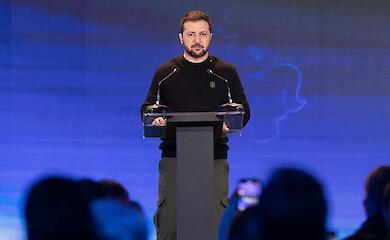 Зеленский заявил, что не подпишет закон про мобилизацию женщин