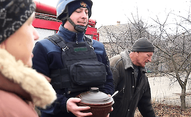 Рятувальники ДСНС приготували кутю жителям прифронтового міста