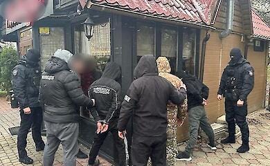 В Луцке задержали банду, выбивавшую деньги у раненого воина ВСУ