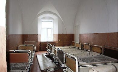 Росіяни на ТОТ розгортають військові шпиталі у будинках культури та закладах освіти - ЦНС