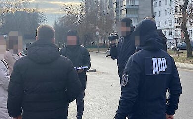 В Житомирской области правоохранитель присвоил во время следствия полмиллиона гривен