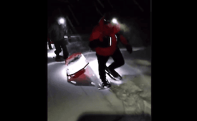 Горные спасатели отыскали заблудившихся в горах иностранцев