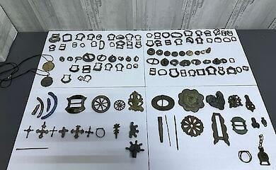 Українець намагався незаконно вивезти за кордон предмети старовини