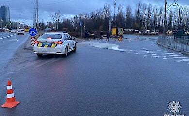 У Києві стався прорив води на проспекті Академіка Глушкова