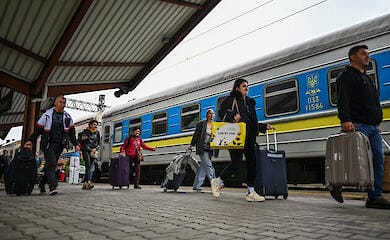 Из-за войны 40% украинцев были вынуждены покинуть свои дома