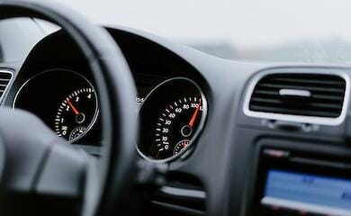 Жительницу Львовской области оштрафовали за купленные права