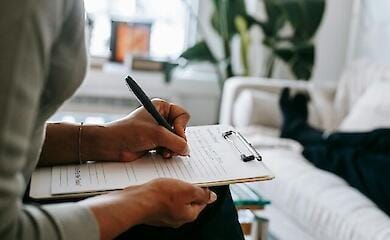 Психологічна допомога під час війни: більшість українців не звертались до фахівця