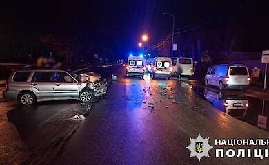 Пьяный водитель врезался в пассажирский автобус на Киевщине