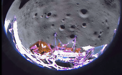 Odysseus сделал первые фото с поверхности Луны