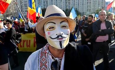 Антизахідні наративи та теорії змов у медіа Румунії