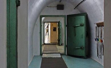 В Германии планируют восстановить бомбоубежища и систему оповещения воздушной тревоги