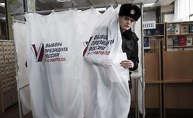 У РФ дозволили військовим голосувати на виборах президента РФ, не з'являючись на дільниці