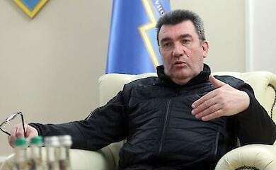 Україну очікують три-чотири складні місяці - Данілов