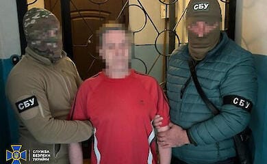 Охороняли російські катівні під час окупації: затримано двох зрадників