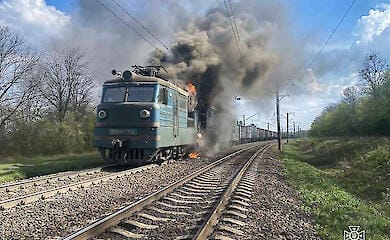 Горел электровоз в Черкасской области (фото)