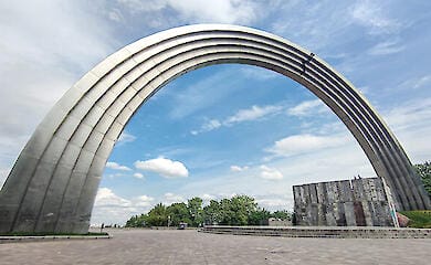 В Киеве решают судьбу бывшей Арки дружбы народов: КГГА выдвинули свою версию