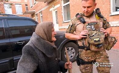 98-летней бабушке, которая вышла из оккупации, подарят дом
