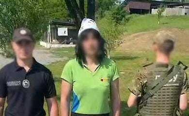 Затримано чоловіка, який намагався перетнути кордон у жіночому одязі 