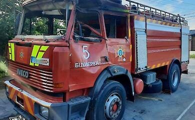 Дрон РФ сбросил бомбу на спасателей ГСЧС во время тушения пожара на Херсонщине