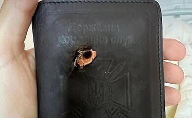 Посвідчення врятувало життя: у Вовчанську під час ближнього бою постраждав прикордонник