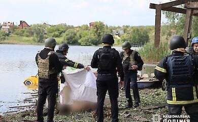 Водолазы нашли тело еще одного погибшего после ракетного удара по базе отдыха на Харьковщине