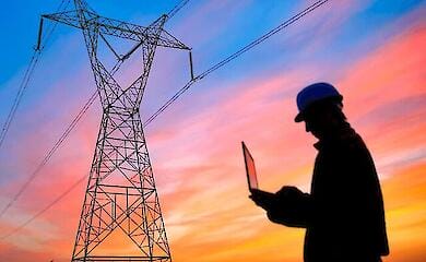 В Киберполиции рассказали, зачем мошенники создают фейковые страницы с графиками отключения света