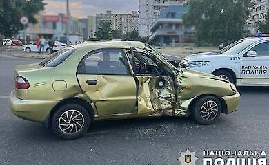 Не надала дорогу: в Києві в ДТП загинув мотоцикліст