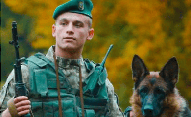 В Росії прикордонників привітали фотографією українського військового