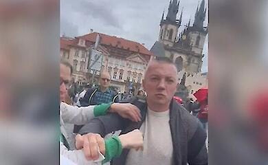 В Чехии полиция отпустила напавших на украинских волонтеров