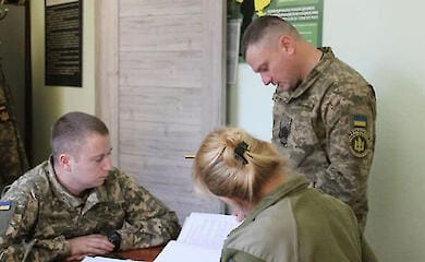 Дві категорії чоловіків можуть не проходити військово-лікарську комісію — постанова Уряду