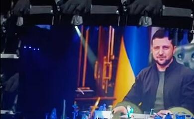 Рода Стюарта освистали на концерте в Германии за поддержку Украины