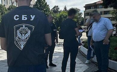 В Ужгороді депутат міськради обіцяв чоловікові відстрочку за $1 000