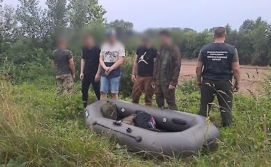 Уклоністам біля Тиси допомагали місцеві підлітки