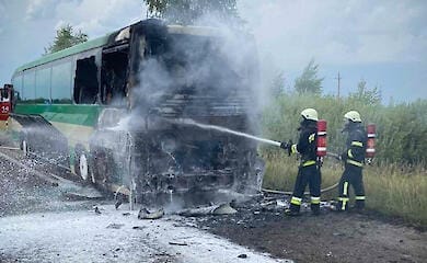 На Львовщине загорелся автобус, в котором было 28 детей