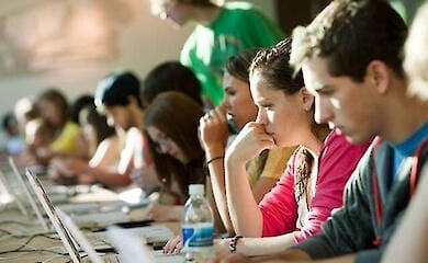 МОН запустил сайт для поступающих в профтехи