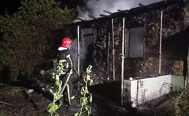 У Чернігівській області під час пожежі чоловік врятував дружину і загинув