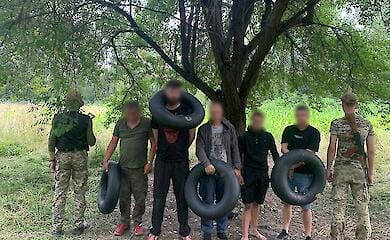 На Закарпатье служебная собака "поймала" уклонистов