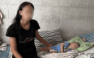 11-месячный мальчик упал в выгребную яму. Медики спасли ребенка