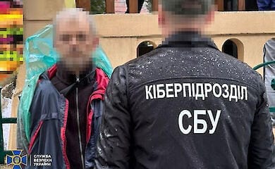 У Чернівцях агент ФСБ шпигував "під прикриттям" кур'єра доставки