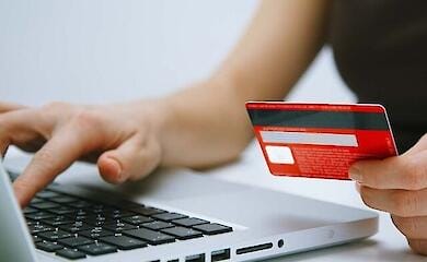 "Вышла обновленная версия приложения": киберполиция предупреждает о новой мошеннической схеме