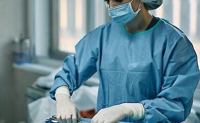 Пострадавшие в результате войны украинцы могут сделать бесплатную пластическую операцию - Минздрав